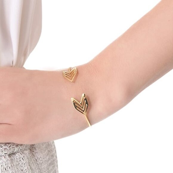 GORJANA | Chevron Arrow Cuff Bracelet - Picture 3 of 4